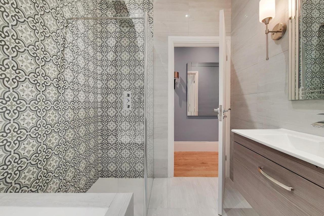 Luxury Art Deco, 2 Bedroom Flat ลอนดอน ภายนอก รูปภาพ